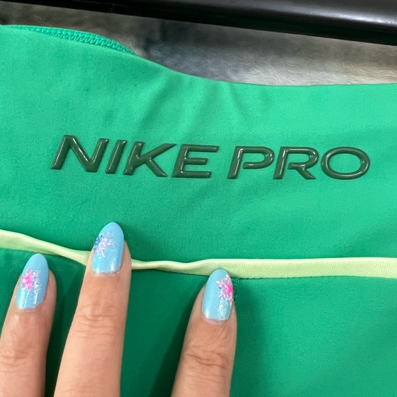 Nike | Pro Green Shorts - Picture 5 of 8